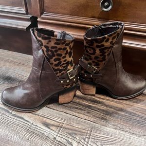 Leopard booties